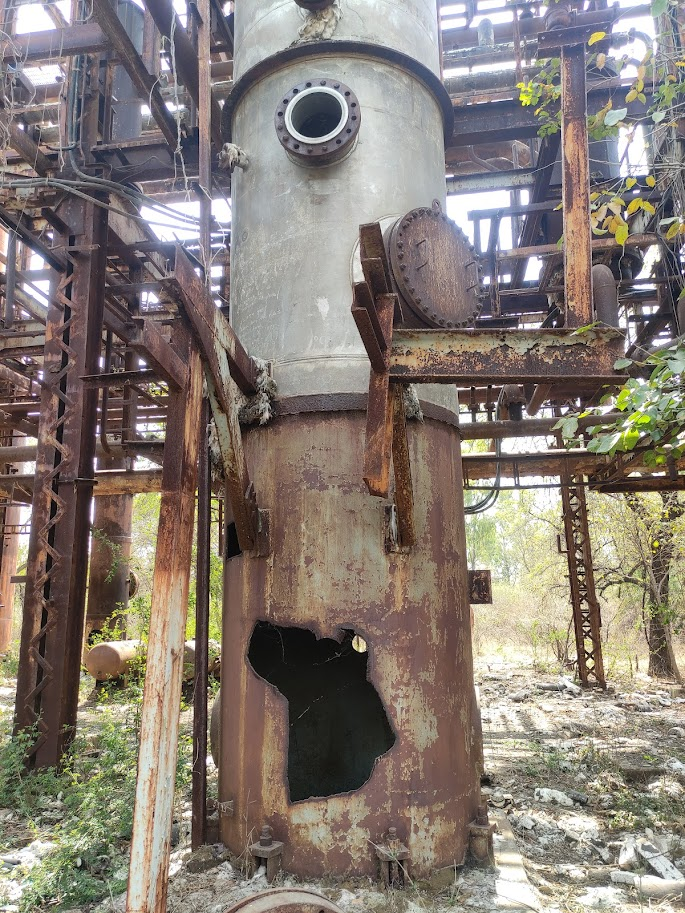 Picture of Union Carbide Factory, Bhopal clicked by Navneet.